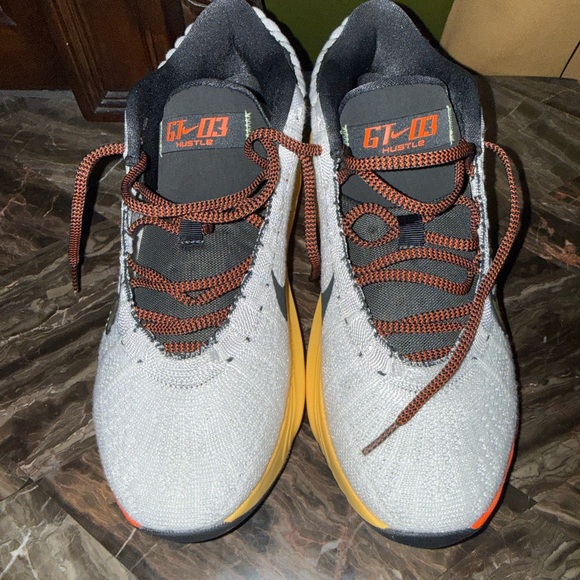 Nike Air Zoom GT Hustle 3 Big Air Basketball ShoesMen’s 9.5 (Fits 9) NWOT